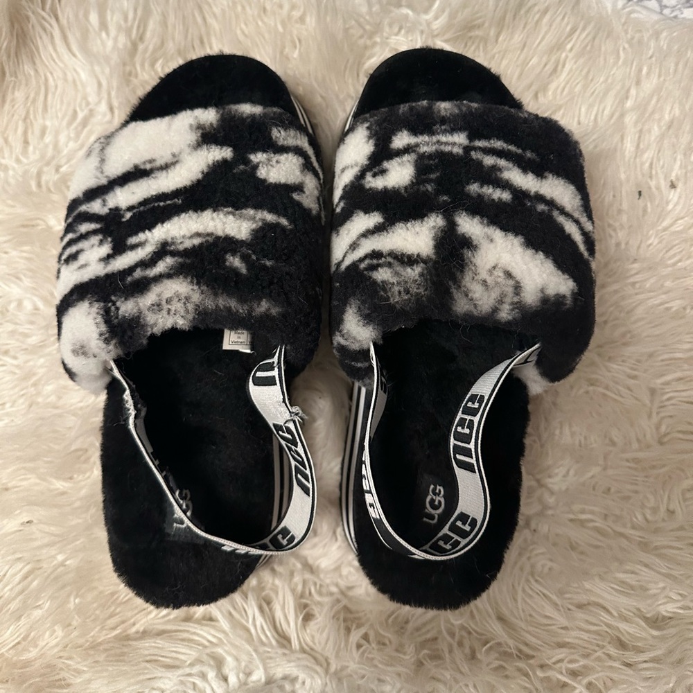 UGG Women's Disco Marble Slide Slipper